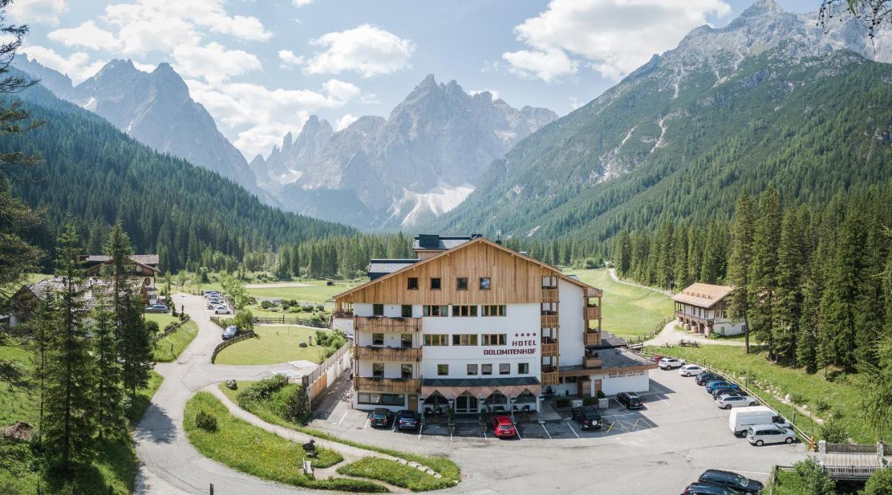 Hotel Dolomitenhof & Chalet Alte Post Sexten Bagian luar foto