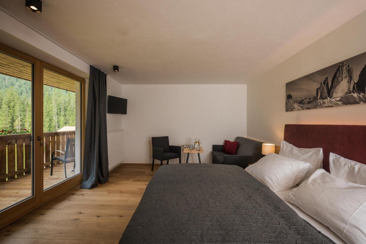 Hotel Dolomitenhof & Chalet Alte Post Sexten Bagian luar foto