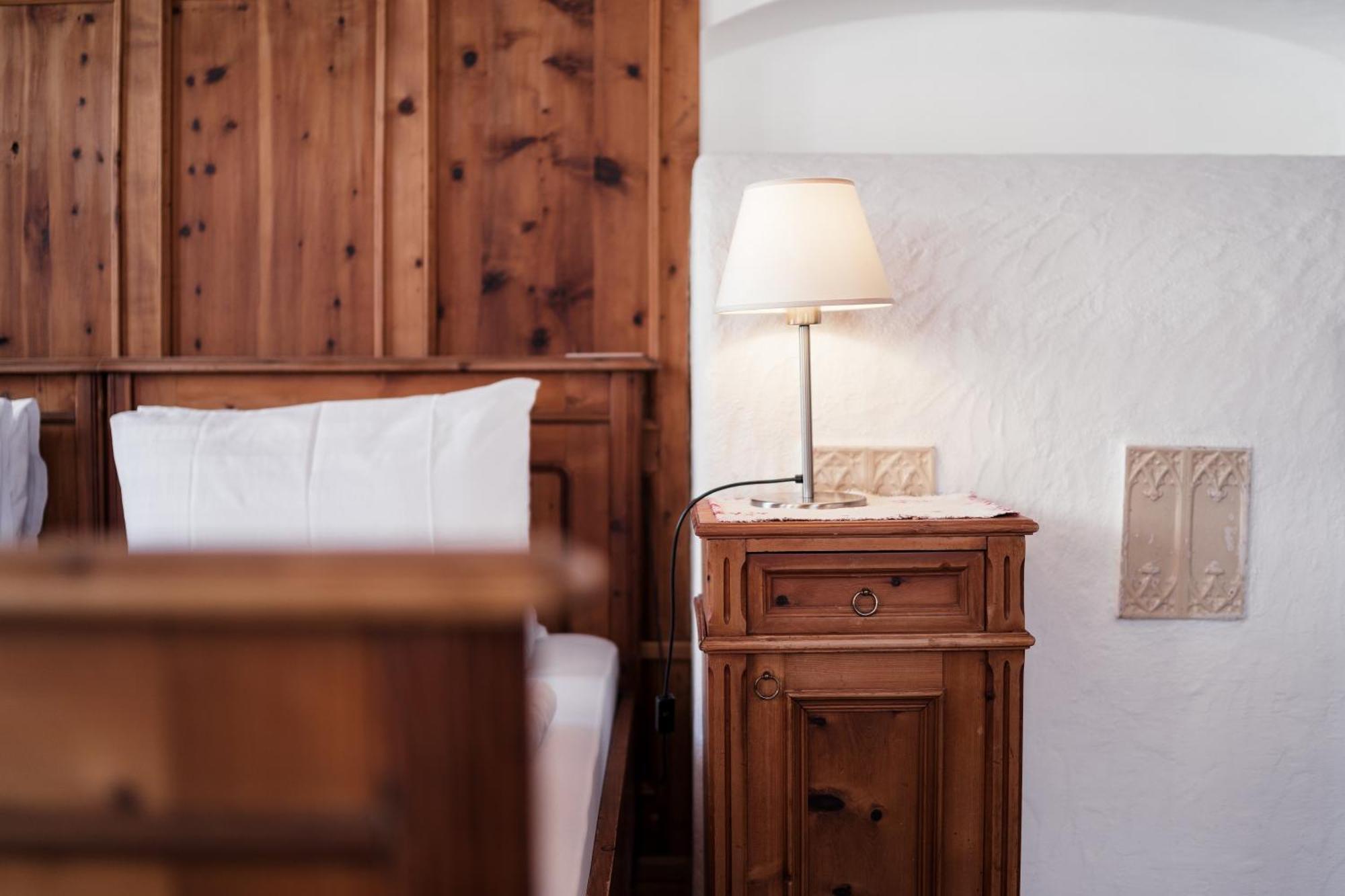 Hotel Dolomitenhof & Chalet Alte Post Sexten Bagian luar foto