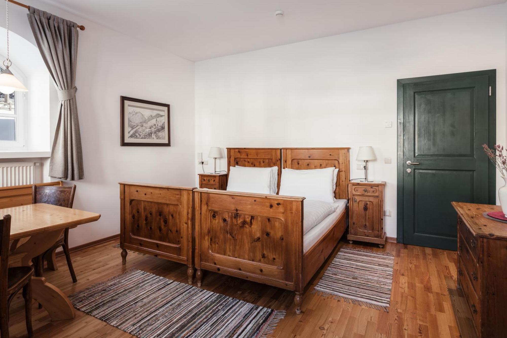 Hotel Dolomitenhof & Chalet Alte Post Sexten Bagian luar foto