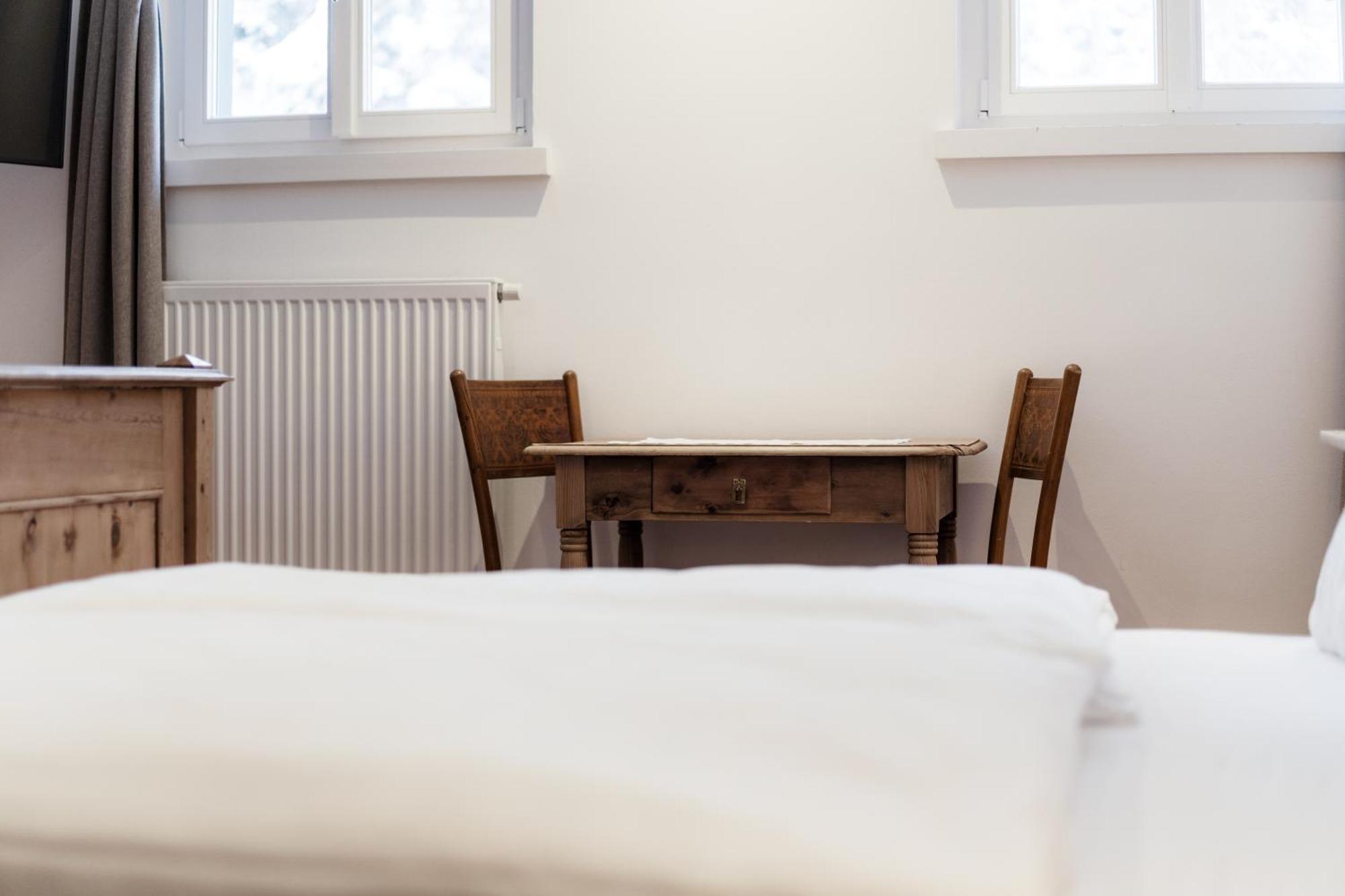 Hotel Dolomitenhof & Chalet Alte Post Sexten Bagian luar foto