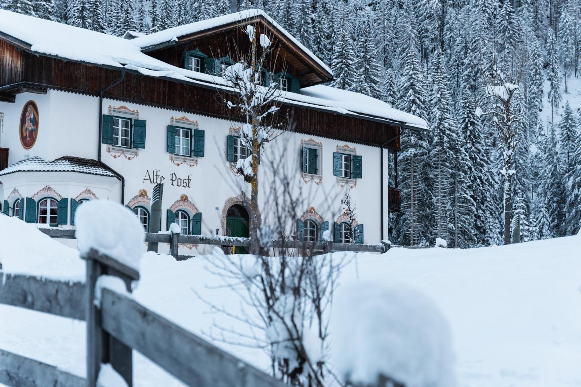 Hotel Dolomitenhof & Chalet Alte Post Sexten Bagian luar foto